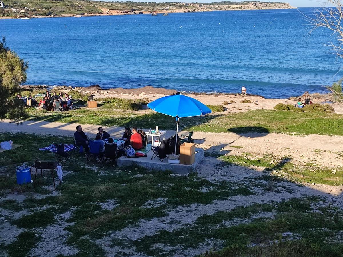 Beachfront With Seaviews Apartment No56 Award Winner Unbeatable Location For Closeness To The Sea Ideal For Guests Looking For Winter Spring And Autumn Breaks In Sunny Malta Also Ideal For Coastal Hikers Mellieħa Exterior foto