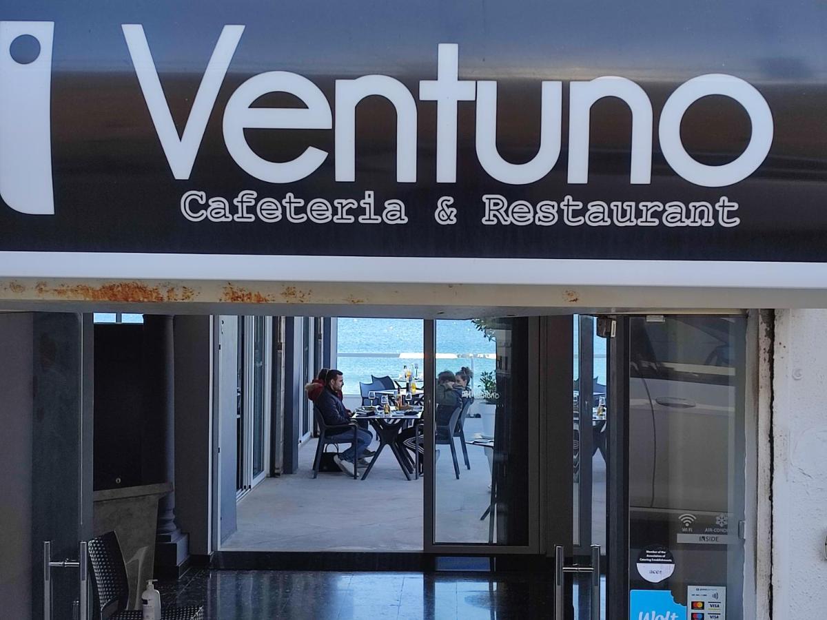 Beachfront With Seaviews Apartment No56 Award Winner Unbeatable Location For Closeness To The Sea Ideal For Guests Looking For Winter Spring And Autumn Breaks In Sunny Malta Also Ideal For Coastal Hikers Mellieħa Exterior foto
