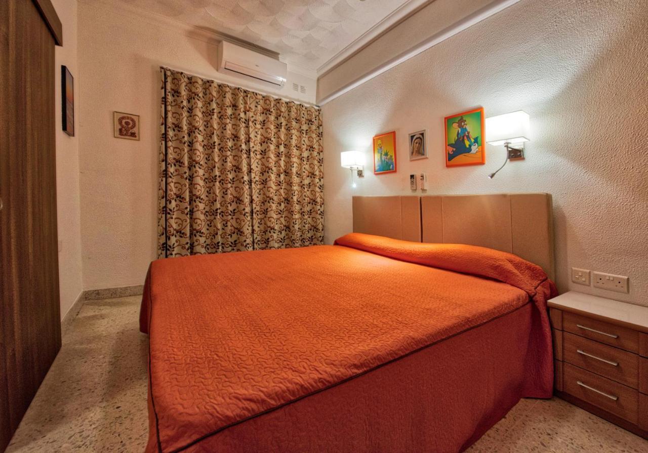 Beachfront With Seaviews Apartment No56 Award Winner Unbeatable Location For Closeness To The Sea Ideal For Guests Looking For Winter Spring And Autumn Breaks In Sunny Malta Also Ideal For Coastal Hikers Mellieħa Exterior foto