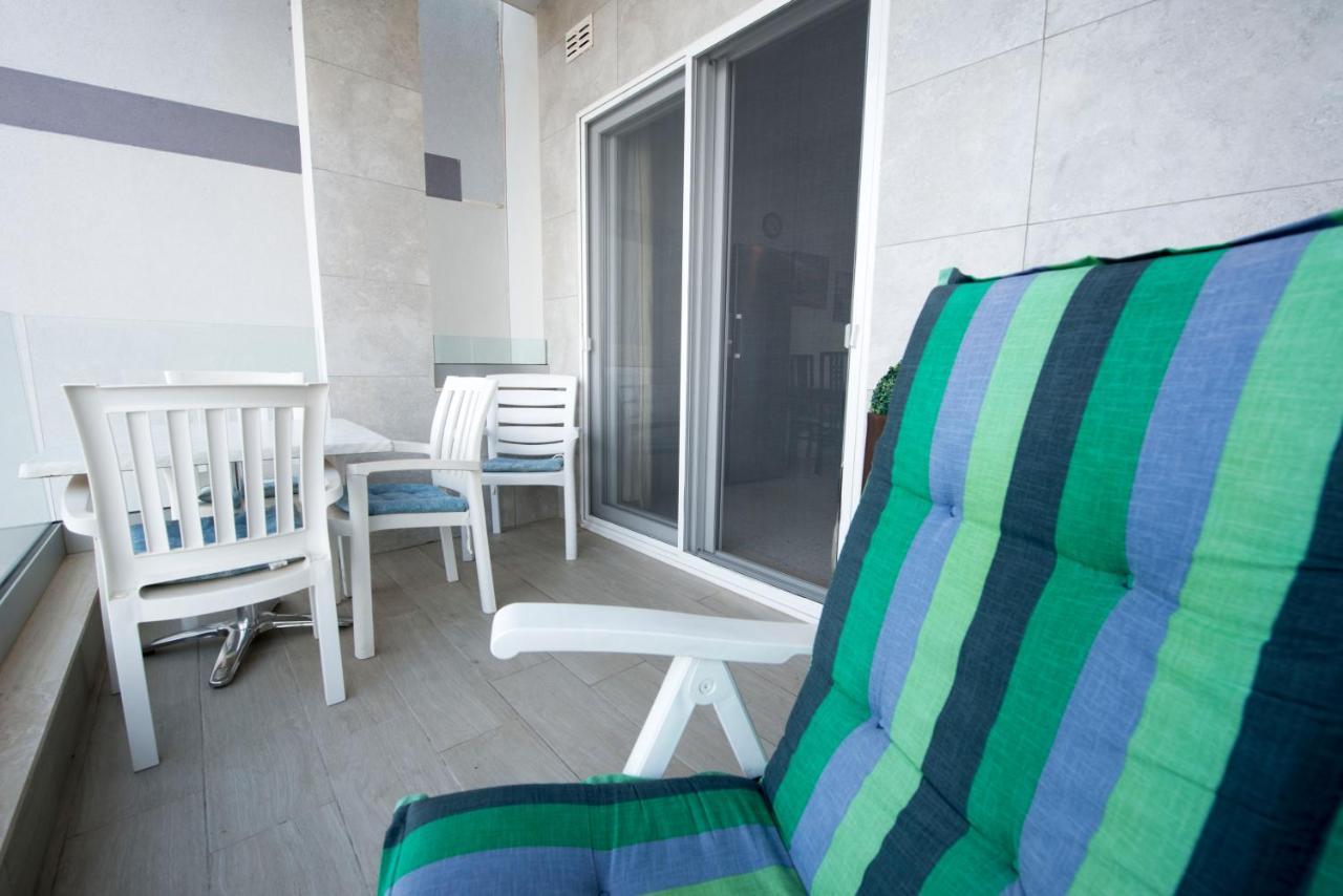 Beachfront With Seaviews Apartment No56 Award Winner Unbeatable Location For Closeness To The Sea Ideal For Guests Looking For Winter Spring And Autumn Breaks In Sunny Malta Also Ideal For Coastal Hikers Mellieħa Exterior foto